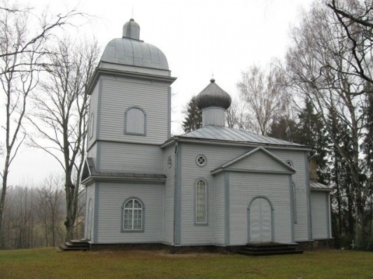 Luhamaa kirik.jpg